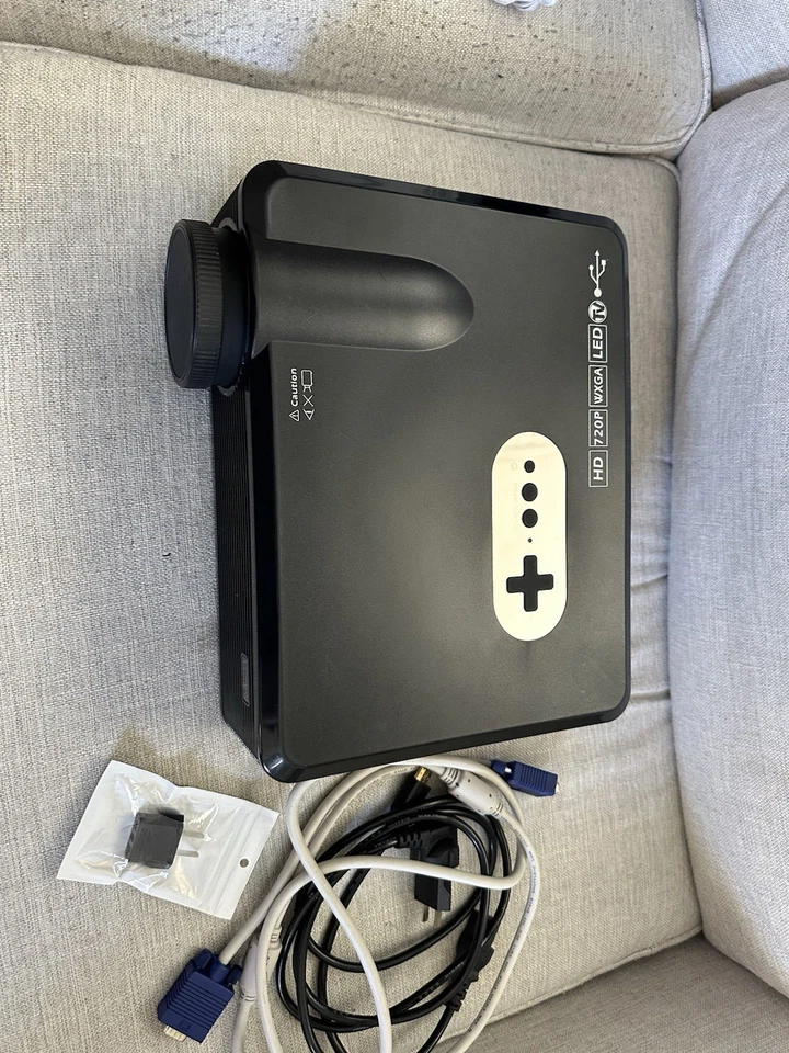 Excelvan LCD Projector Model CL720 ,HD 720P, WXGA, LED TV USB - Image 2 of 4