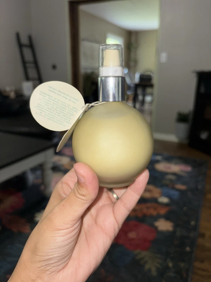 ¡NUEVO CON ETIQUETAS! Loción de talco líquido Mariel By H2O Plus 4 onzas líquidas tamaño completo vintage Foto 2 de 4