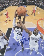 Jason Thompson *SACRAMENTO KINGS* Signierte 8x10 Foto J2 COA GFA