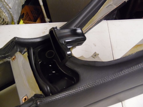 98-03 JAGUAR XJ8 XJ6 XJR Console Panel in Black leather GNE7610BBKSZ W/Ashtray - Picture 5 of 8