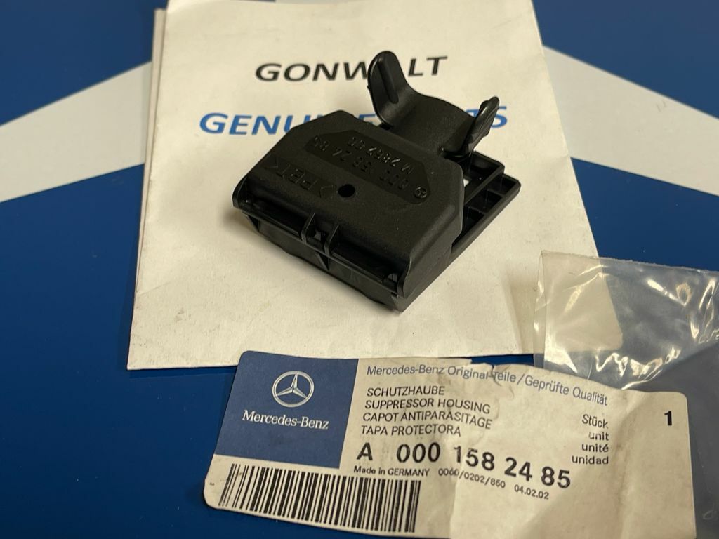 Genuine Mercedes M111 engine ignition coil Protection housing OE 