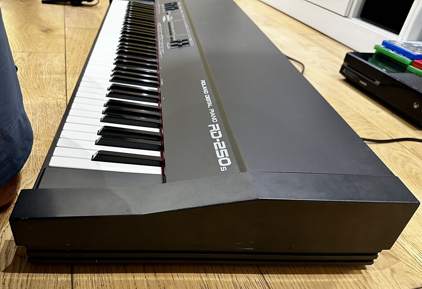 Roland RD250s Digital Stage Piano 76 note weighted keys hammer action MIDI + eBay