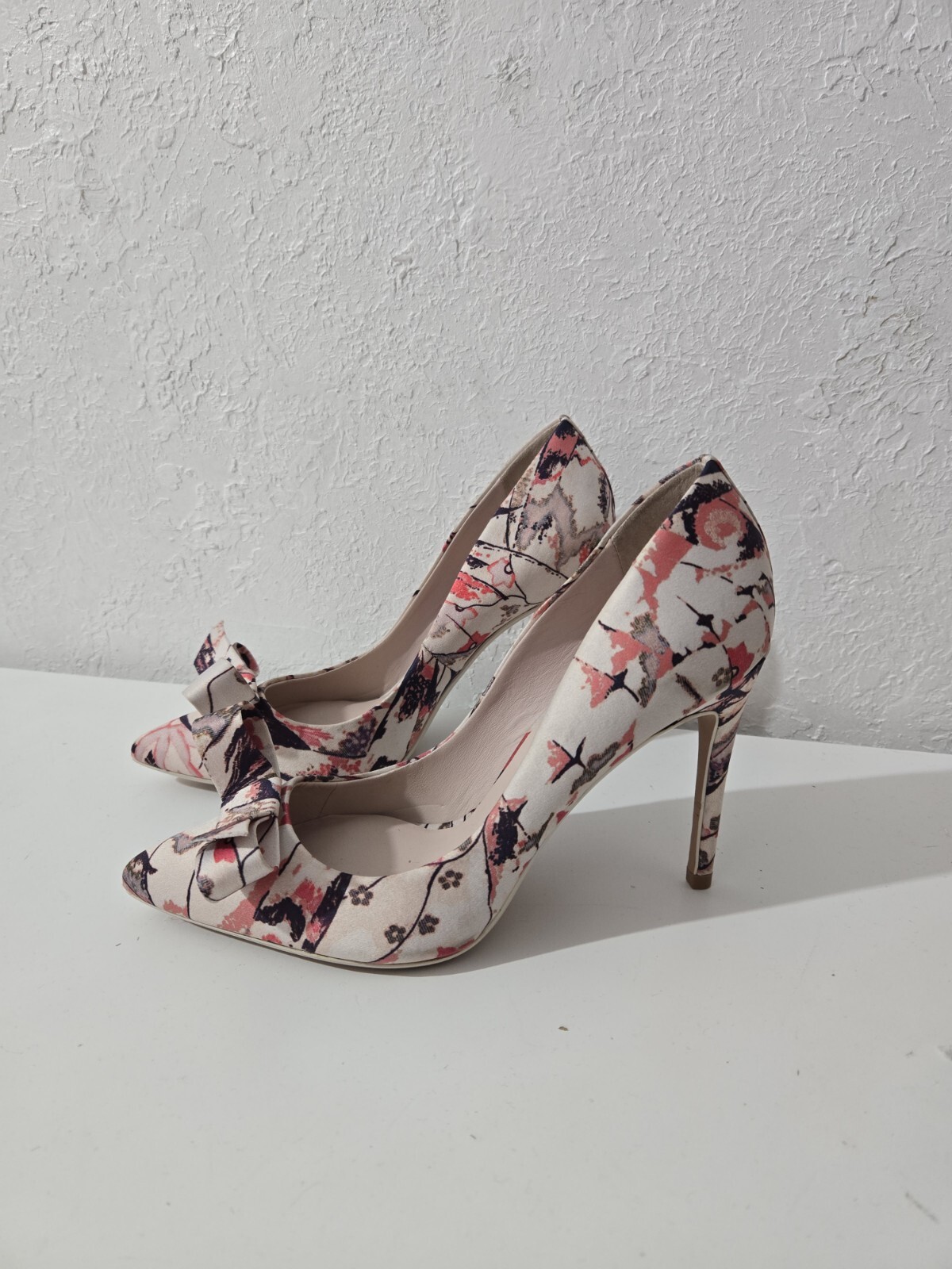 Ted Baker London Zafiip Floral Bow Pointed Toe Pump Heels Women's Size 8.5