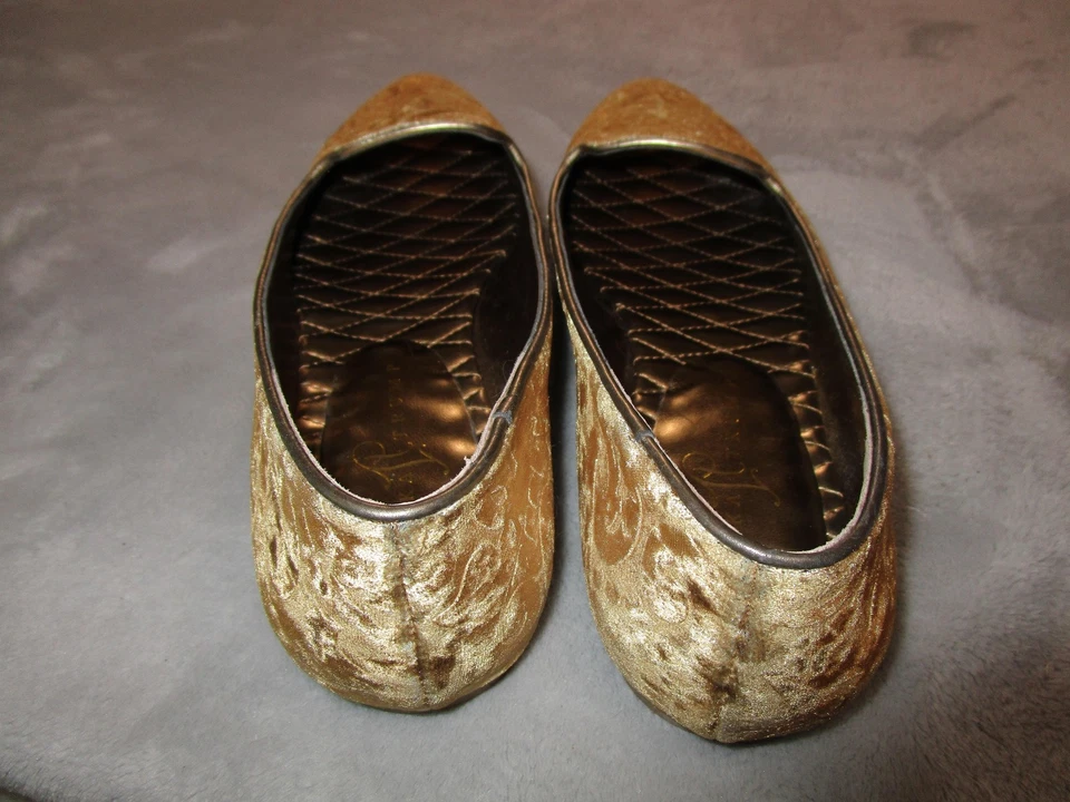 Ivanka Trump Shoes Womens Size 10 Gold Velvet Loafers Smoking Slipper KENNI2 - Image 4 of 4