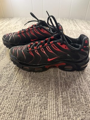 Nike Air Max Plus Shoes Mens Size 7.5 Black Red Running Sneakers CU4864-001