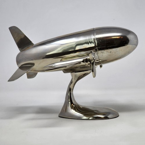 Juego de coctelera Godinger Airplane con pedestal de acero inoxidable - Imagen 5 de 24