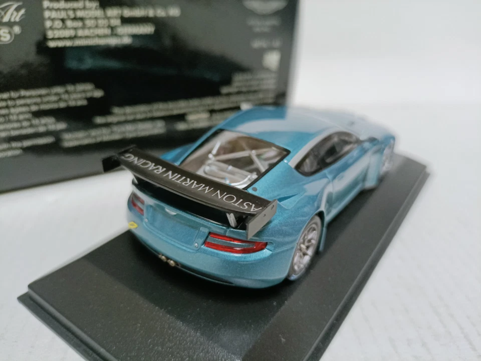 MINICHAMPS ASTON MARTIN DBRS9 LAUNCH VERSION 2006 BLUE Resin car model - Image 3 of 4
