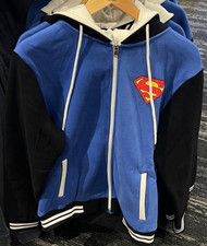 WARNER BROS. STUDIO TOUR DC UNIVERSE SUPERMAN ZIP UP HOODIE ADULT S-2XL NEW