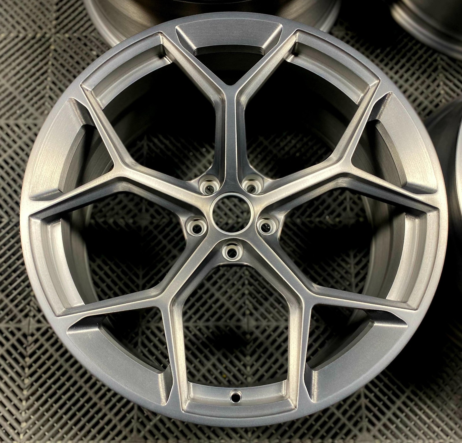 Maserati Levante 2017-2023 Wheel