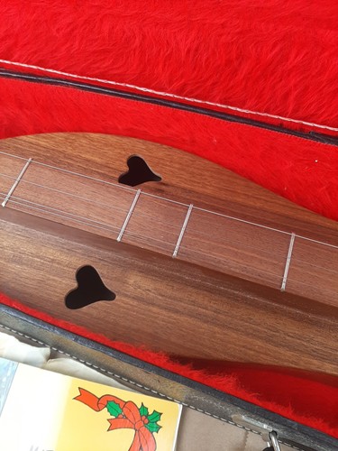 Vintage Mc Spadden Mountain Dulcimer With Case And Song Books Model M12-W - Picture 6 of 24
