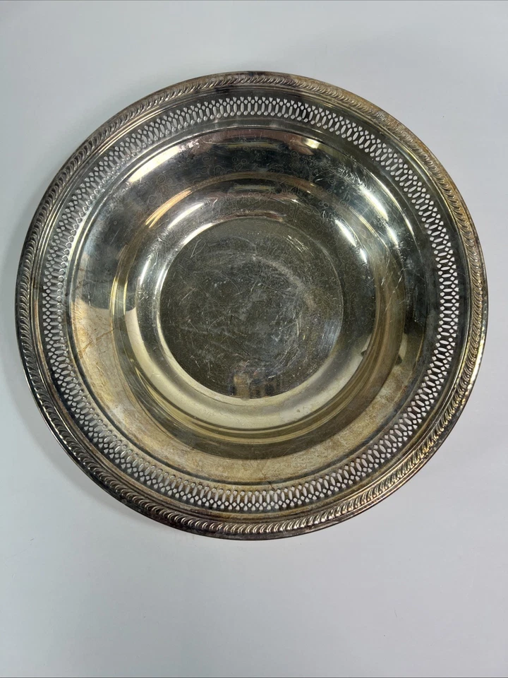 Лот из 3 посеребренных чаш -6,25", 7,5" и 12" WM Rogers и больше сервировочная чаша - Изображение 3 из 4