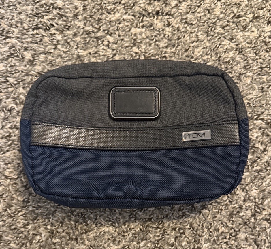 Tumi Alpha 2 Two Tone Travel Kit