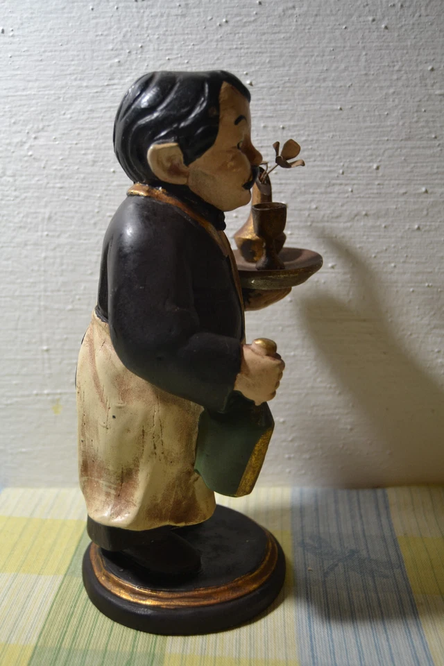 De colección. Estatuilla de cocina de camarero/mayordomo para servir vino de 9" Sterling Industries Foto 4 de 4