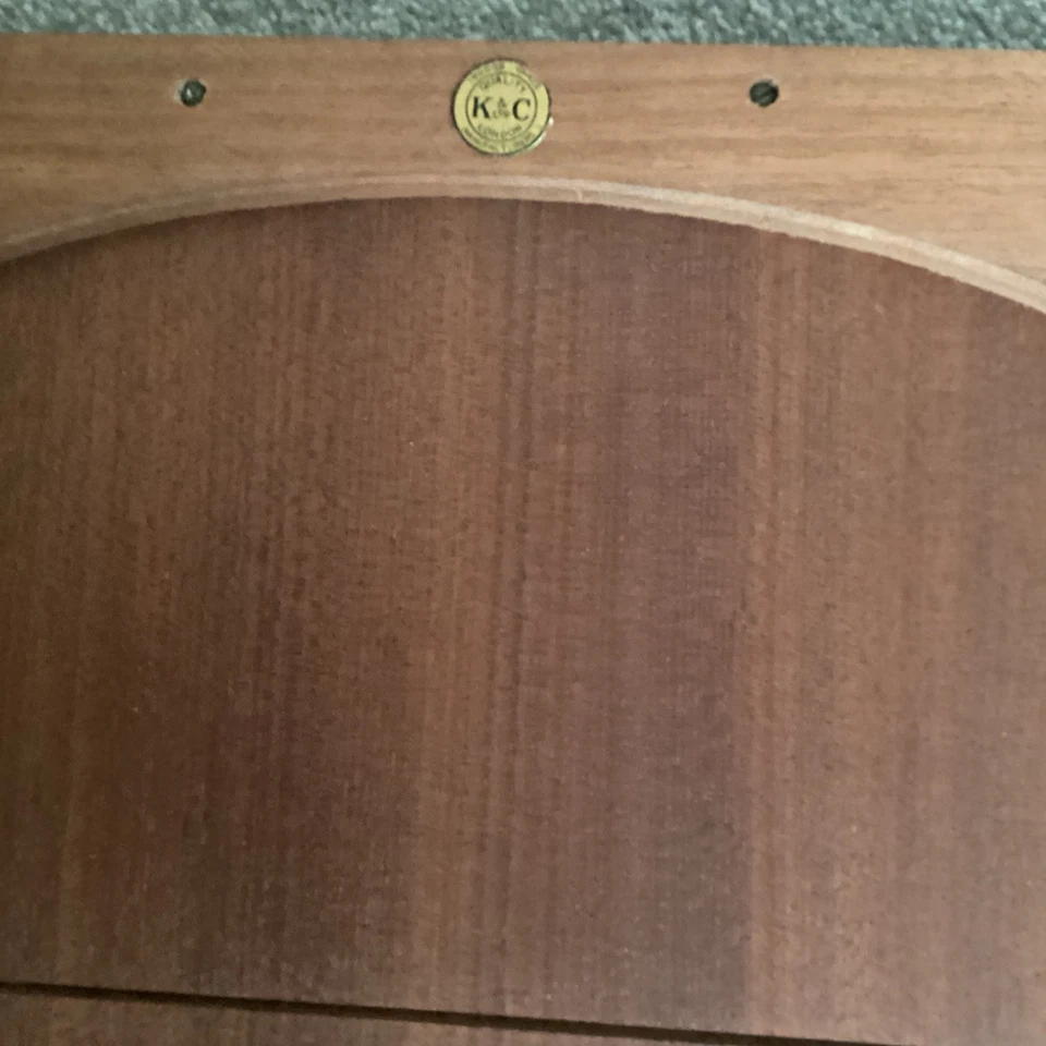 VINTAGE K & C SHOVE HA'PENNY BOARD BOXED WITH 10 HALFPENNIES - Image 3 of 4