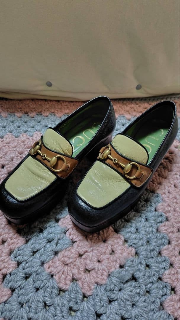 Rare Gucci Black Beige Loafers Women's EU 35.5 US 5.5 Italy Leather Chic Style