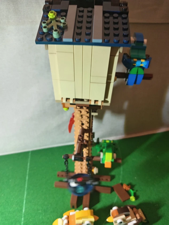 LEGO Creator 31143 Birdhouse, photo 4 of 5
