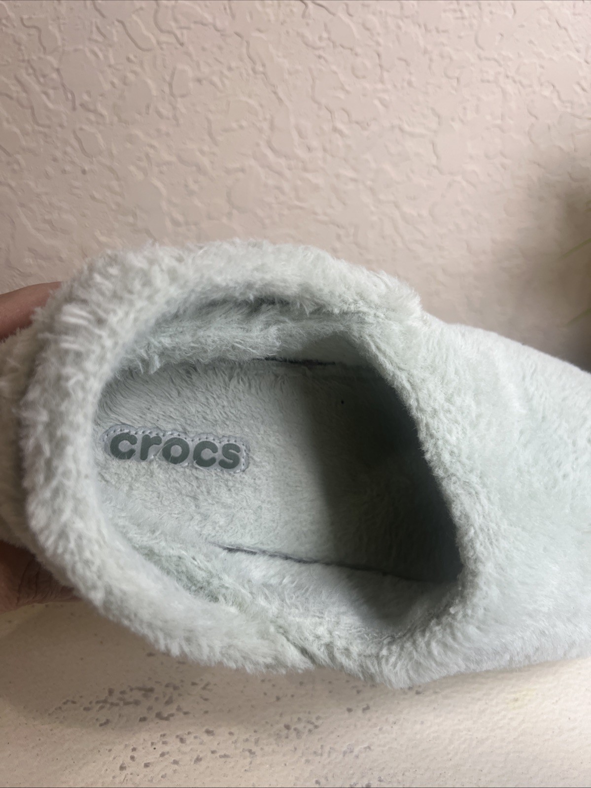CROCS CLASSIC COZY SLIPPER FLEECE Light Green UNISEX Men’s 9 Women’s 11 image 7