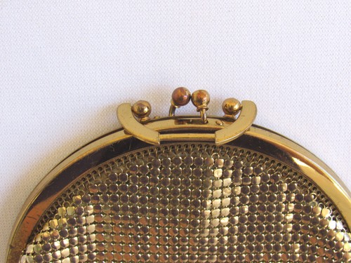 VTG 1930s 40s WHITING & DAVIS GOLDEN METAL MESH HANDBAG ON BRASS FRAME 5 1/2" - Picture 5 of 12