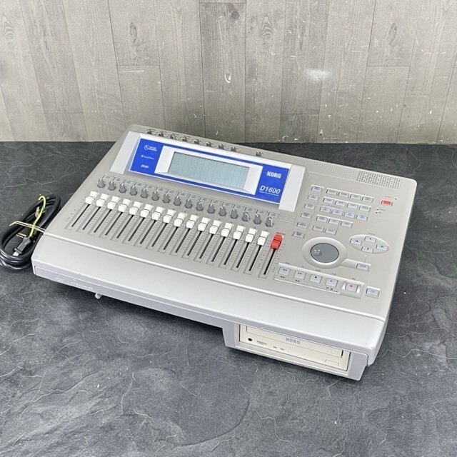 Korg D1600 Digital Recording 16 Track Multi-Track Recorder Korg D1600 Digital Recording 16 Track Multi-Track Recorder