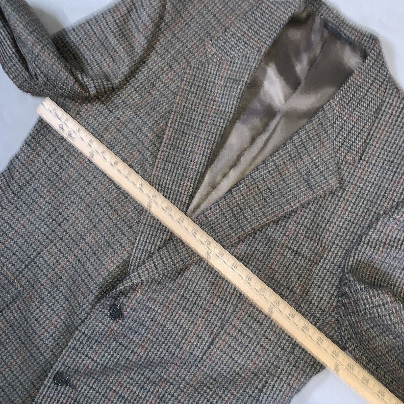 Picture 4 of 12