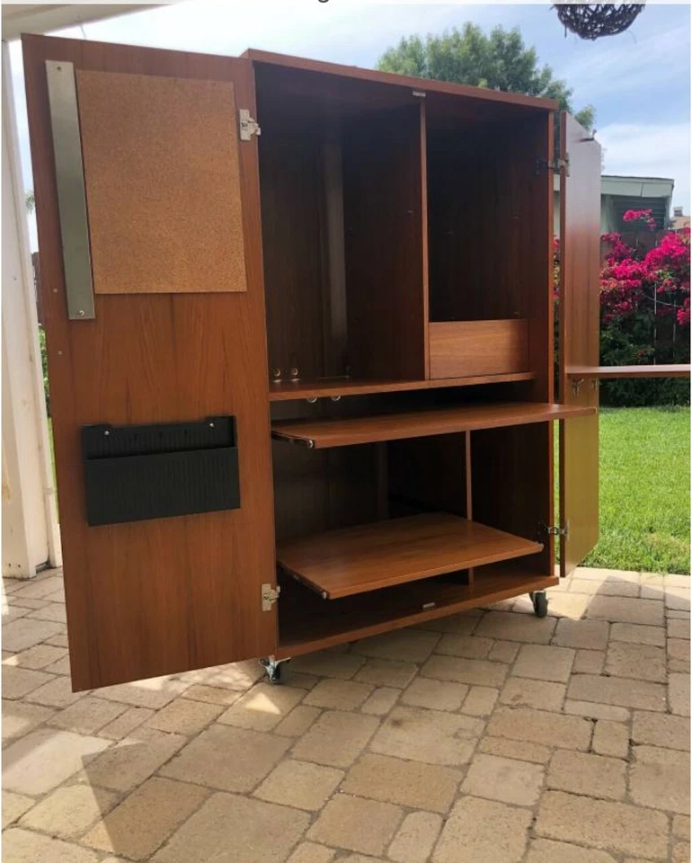 IMPRESIONANTE ESCRITORIO/ARMARIO DANÉS DE TECA para oficina en casa/apto pequeño Foto 4 de 4