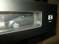 1:43 Herpa Mercedes-Benz B-Klasse Mountaingrau/Grey In Ovp
