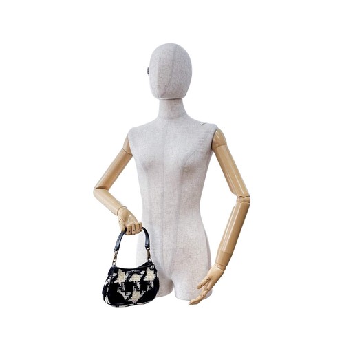 Mini bolso con asa MIU MIU de lana pata de gallo en blanco y negro - Imagen 3 de 16