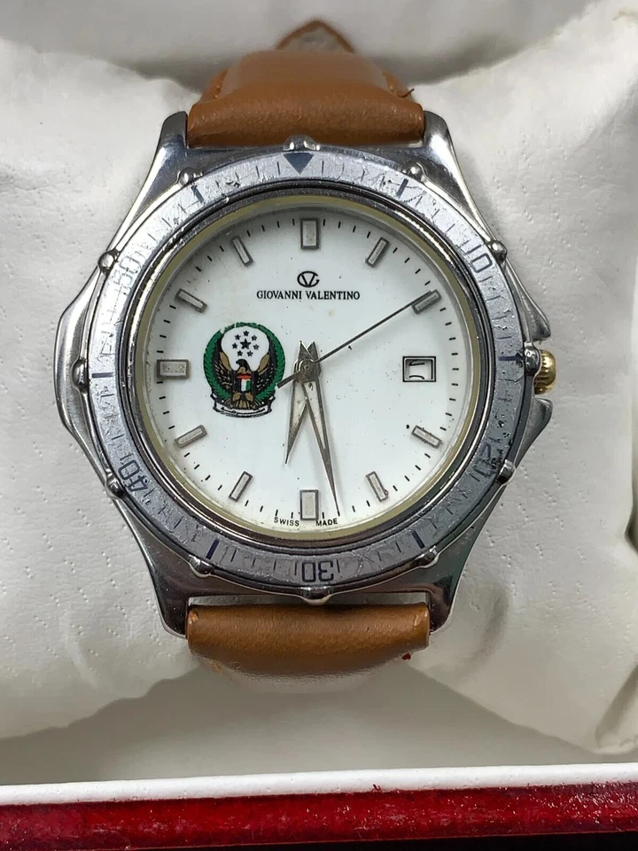 Reloj Giovanni Valentino Años 80 Vintage Emiratos Árabes Unidos Fuerza Armada 38MM Foto 2 de 4