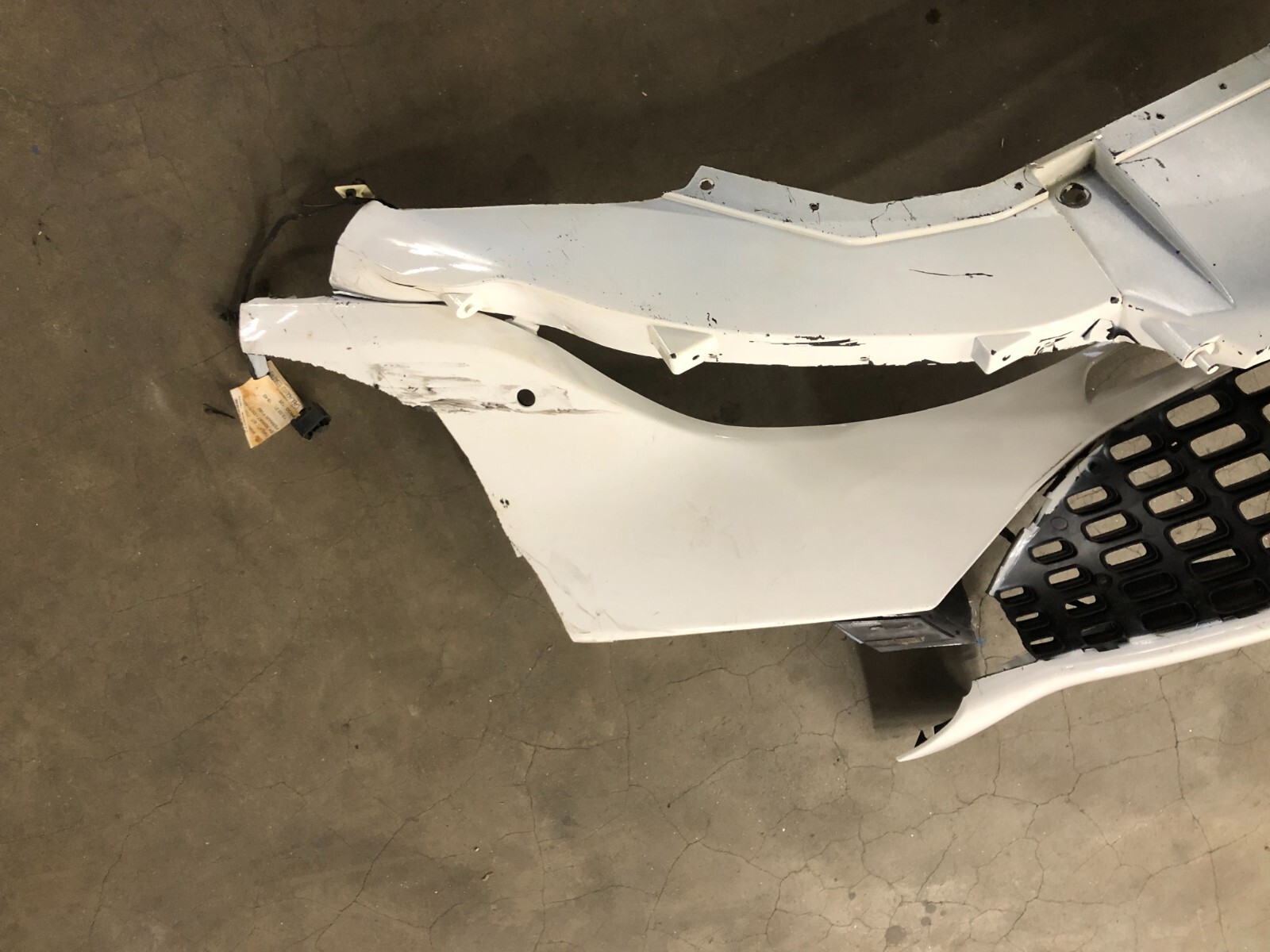20 21 22 Ferrari Roma Front Bumper Piece Damaged Half OEM