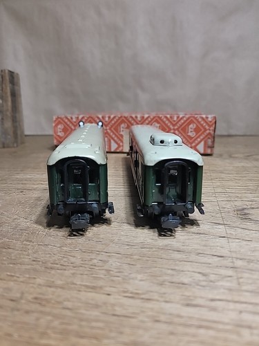 Marklin Ho Baggage Car And Passenger Car - Picture 2 of 24