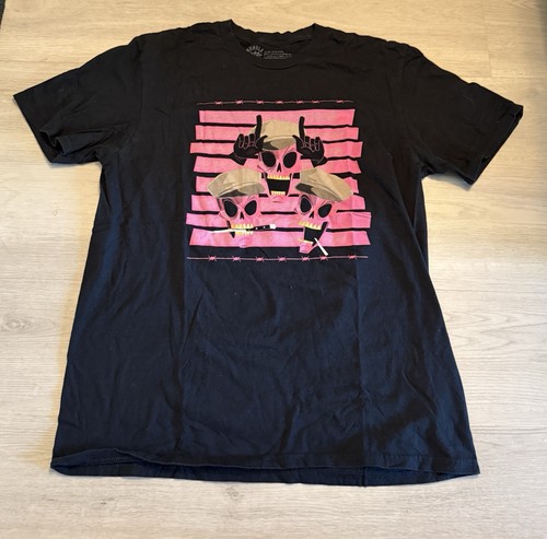 Mezco Toyz Bumble Society Pink Skulls Chaos Club Men’s T Shirt, Size L