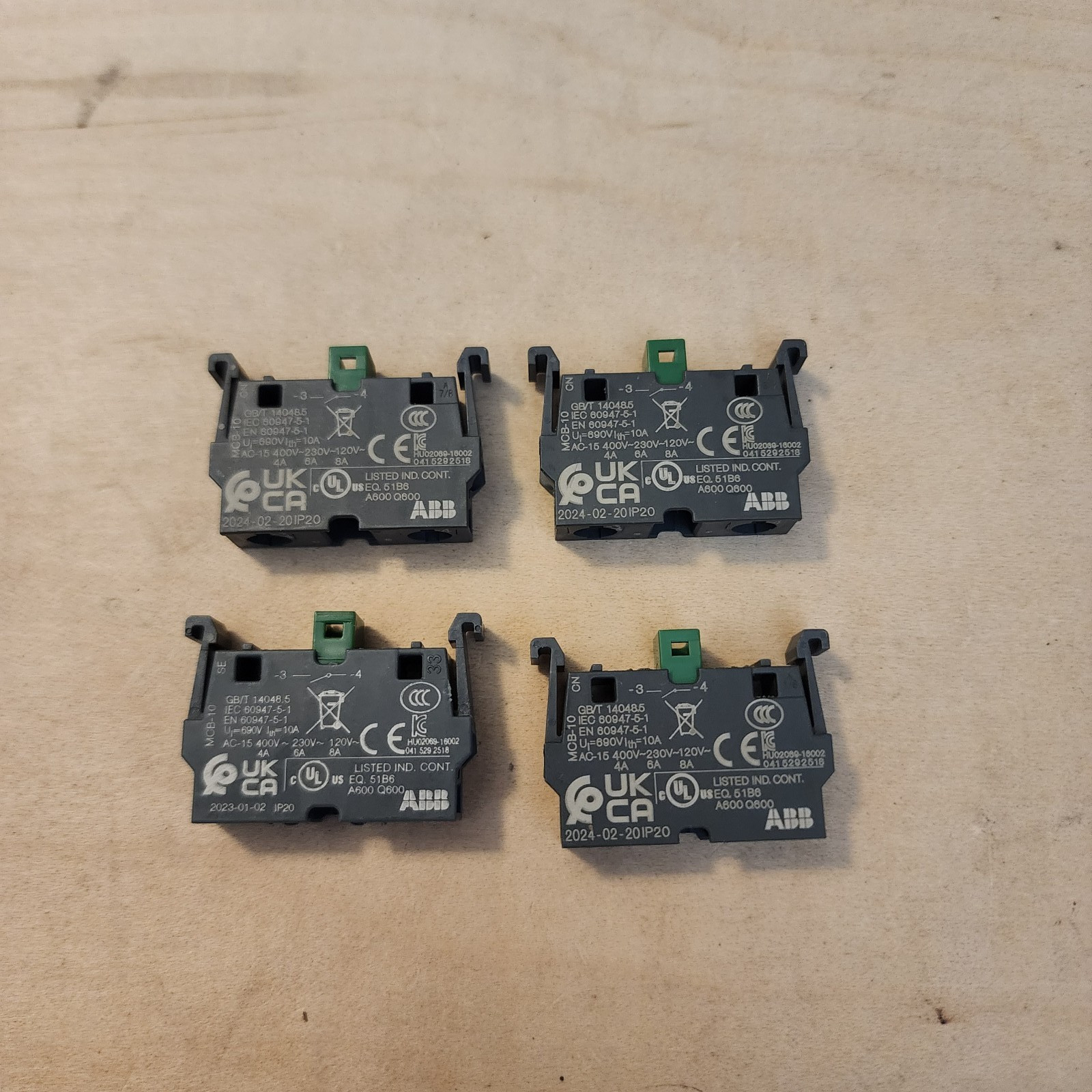 LOT OF 4 ABB MCB-10 AC15 400V/230V/120V 4/6/8A