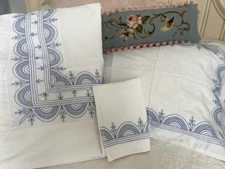 Cloth & Canopy Queen Duvet & 2 Shams White W Blue Embroidery Beach Cottage Chic