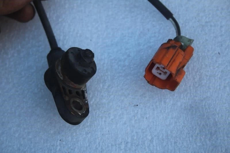 1999 2000 2001 2002 2003 ACURA TL RIGHT FRONT WHEEL ABS SPEED SENSOR - Image 2 of 4