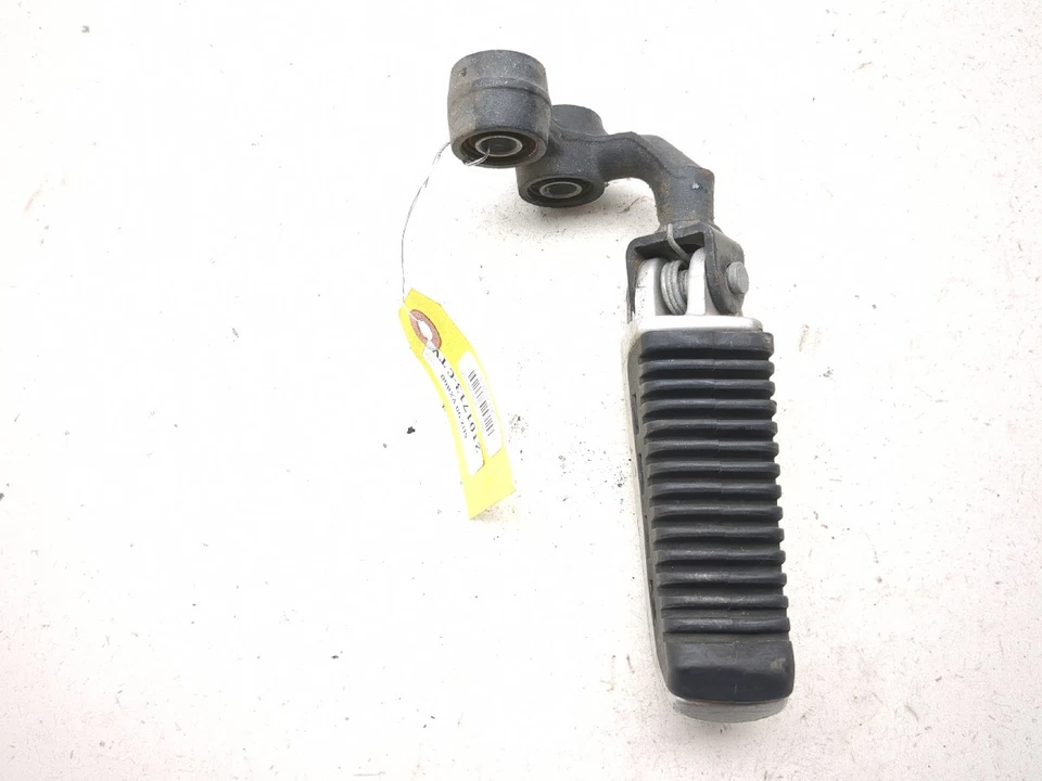 Правая передняя подножка водителя для Suzuki VX800 90-93 годов выпуска - Изображение 2 из 4