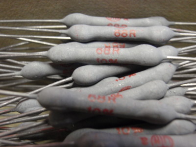 RARE! HIGH LOAD RESISTOR 68 Ohm 4W WIRE D5x25mm 8x 24858