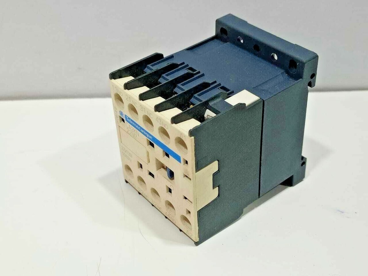 Relais à Verrouillage Telemecanique CA2DK22M7 - 2NO 2NC - Bobine 230V/240V AC - Neuf