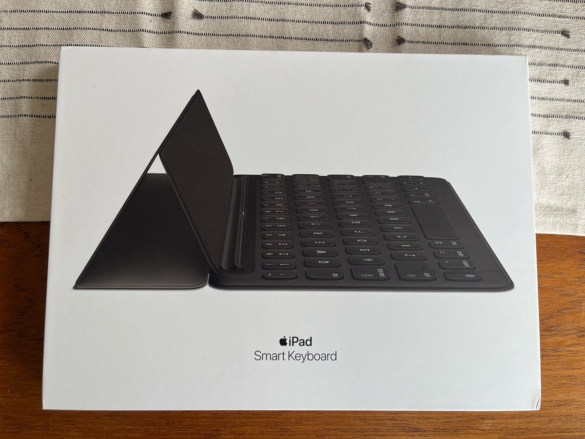 Apple Smart Keyboard • Black • MX3L2LL/A • designed for iPad/Air