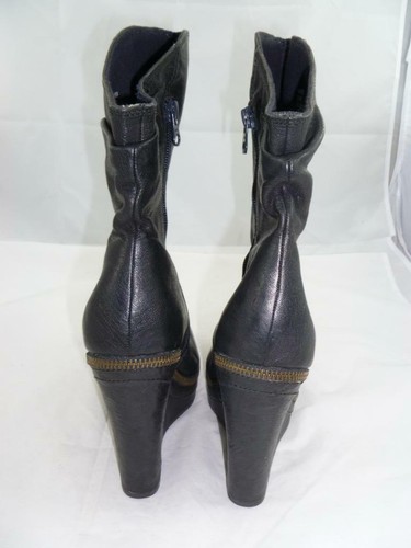 CALVIN KLEIN HAIDEN 8 M USED BLACK MID CALF WEDGE HEEL LOW ZIPPER BOOTS - Picture 6 of 10