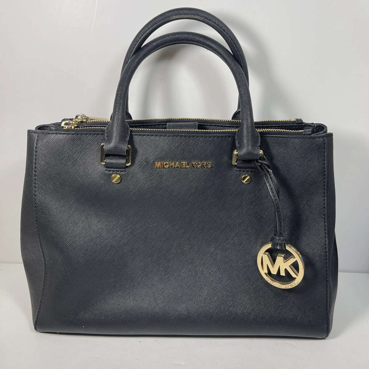  Michael Michael Kors Women's Selma Saffiano Large Top Zip  Satchel, Black : Clothing, Shoes & Jewelry