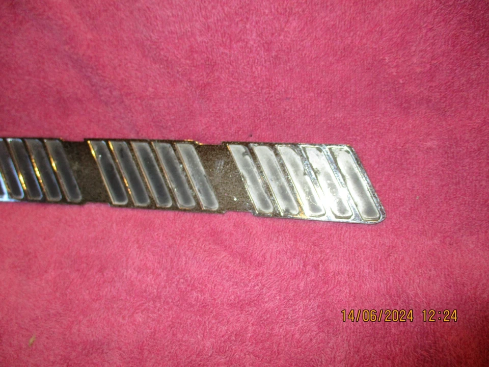 STUDEBAKER CRUISER WAGON 1964-1965 PIEZA DE MOLDURA IZQUIERDA DE FÁBRICA 1358563 ENVÍO GRATUITO Foto 3 de 4