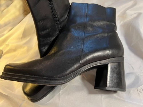 Botines de cuero negros para mujer - tacón bloque - talla 9 ancho Foto 4 de 4
