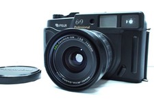 Count 007 Near MINT Fujifilm Fuji GSW690 III 6x9 Camera From JAPAN