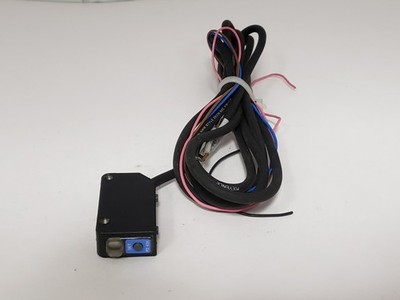 KEYENCE PZ-V31 PHOTOELECTRIC SENSOR NPN LED INDICATOR