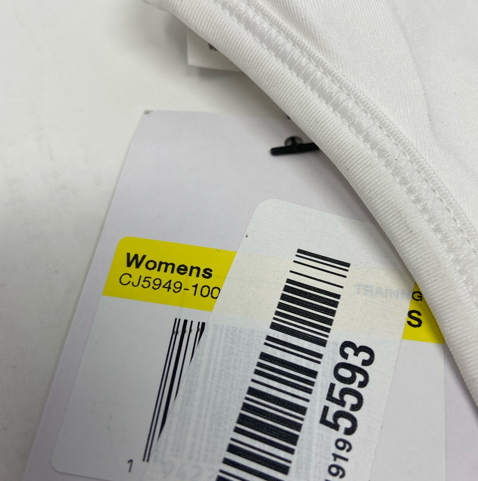 Nike Women’s Swoosh Sports Bra 2.0 CJ5949-100 White/Black - Size Small