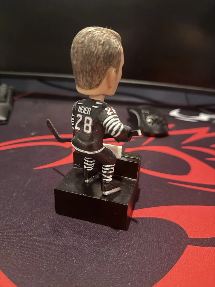 Reloj Bobblehead Timo Meier New Jersey Devils 2024 SGA NJ NHL Coleccionable Foto 2 de 2