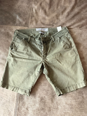 Jacob Cohen Herren Shorts Gr. 34   Khaki / Oliv   Made in Italy   guter Zustand