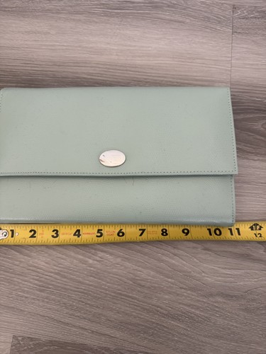 Pottery Barn McKenna dreifach faltbares Reise-Schmuckbeutel aus Leder in Porzellanblau - Bild 6 von 7