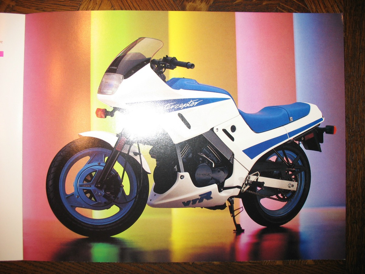 1988 HONDA VTR250 INTERCEPTOR NOS OEM DEALER'S SALES BROCHURE VTR - Main Image