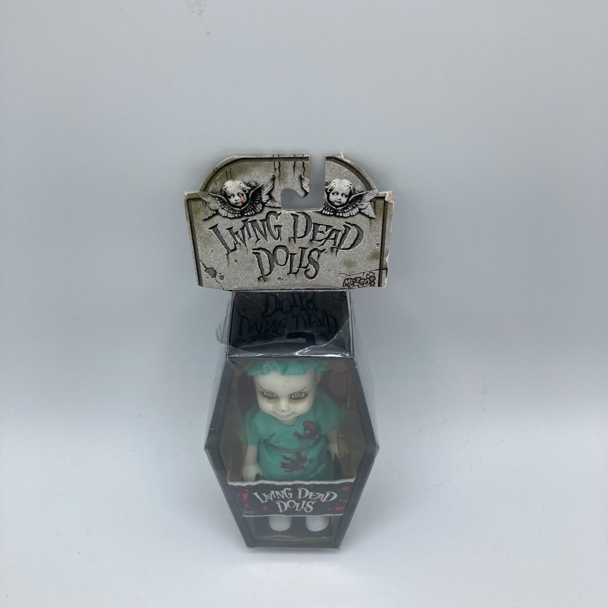Living Dead Dolls Dr Dedwin Nurse Necro 4” Mini Series 4 Living Dead Dolls Dr Dedwin Nurse Necro 4” Mini Series 4